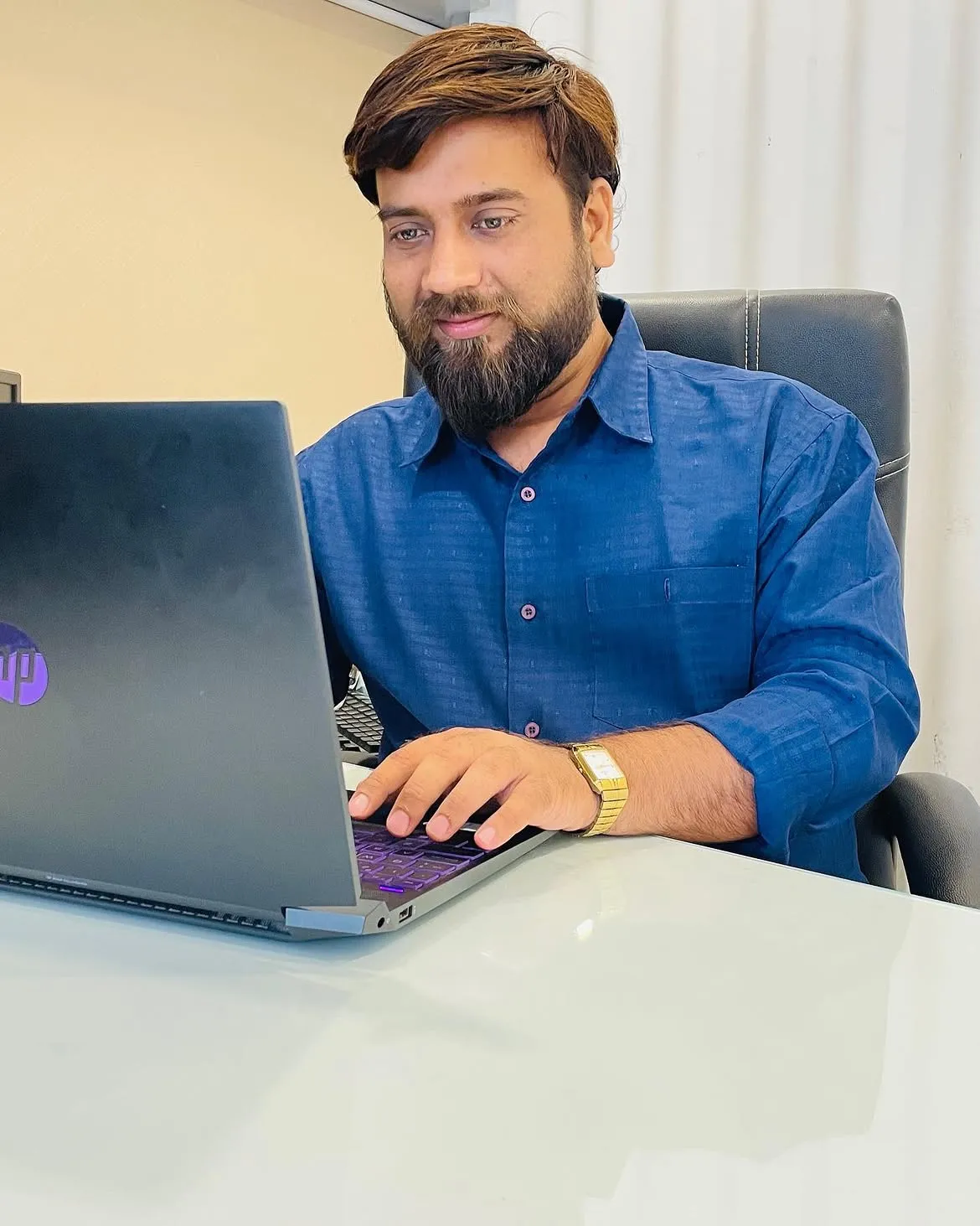 Ar. Ganesh Soni at his desk in the Dream Maker studio